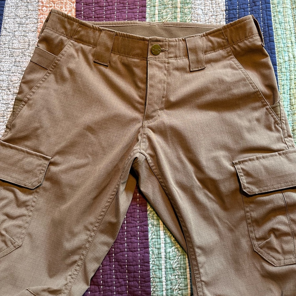 Under Armour Storm rip stop hunting, gardening, fishing, outdoor cargo pants 8
